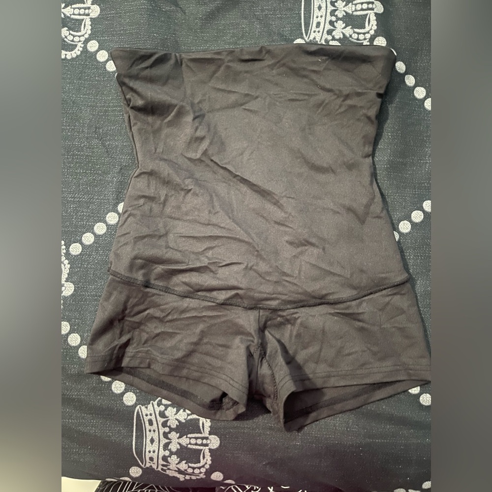24 hrs ONLY $13!! Maidenform Shapewear